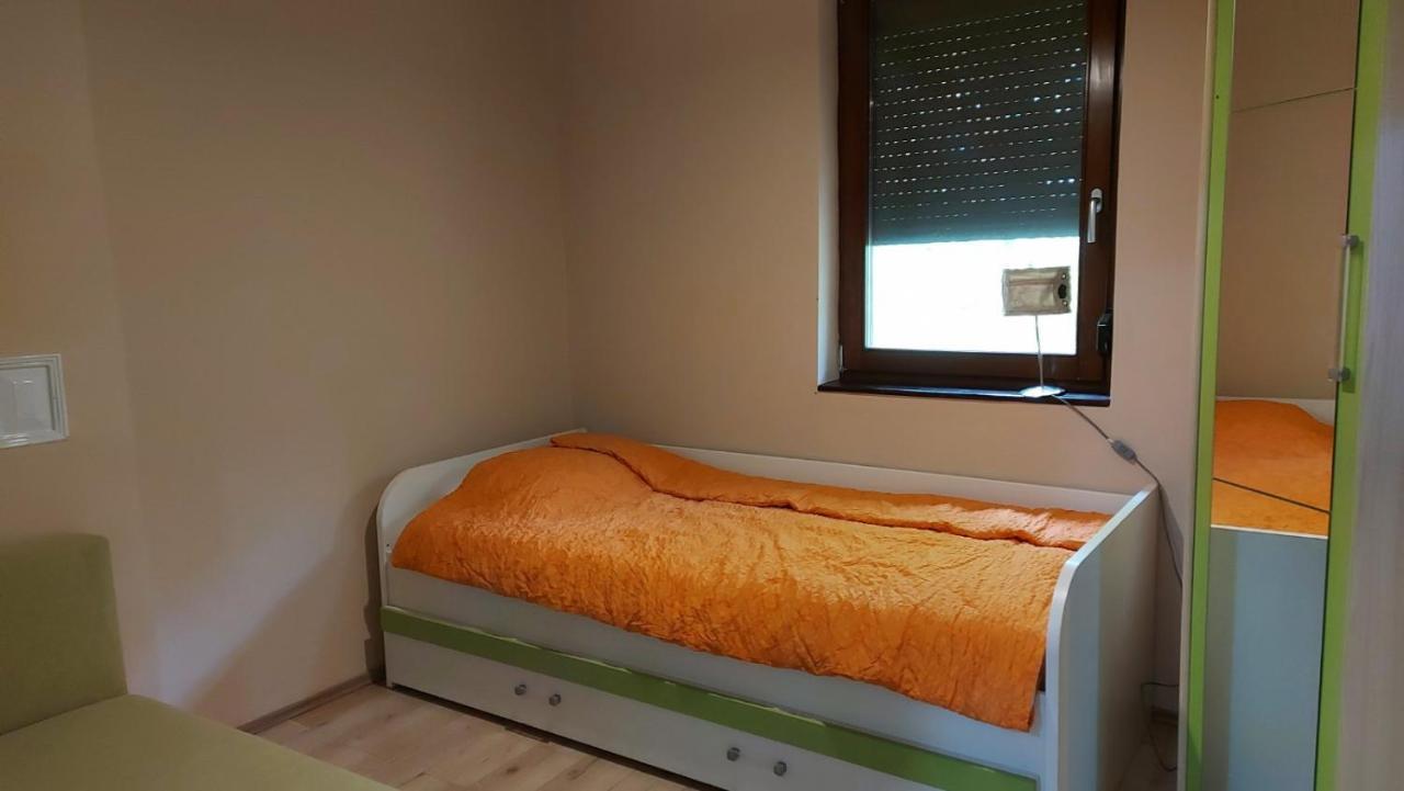 Dvor Villa Donja Toponica Exteriör bild